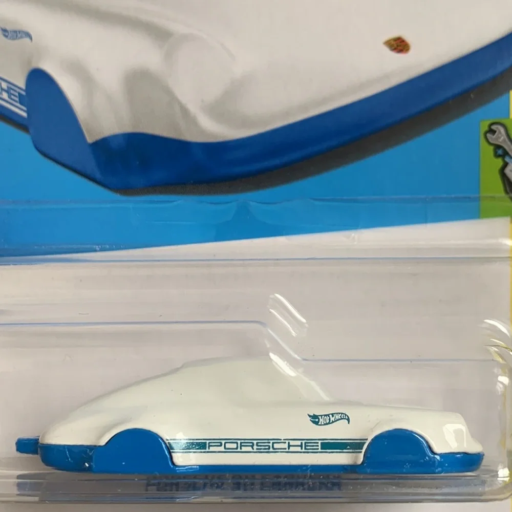 Hot Wheels Porsche 911 Carrera Keychain White Car Key Chain Pendant Ornament 🆕